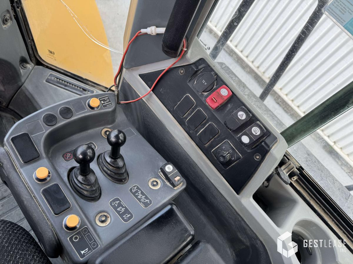Chargeuse sur pneus Caterpillar 966M