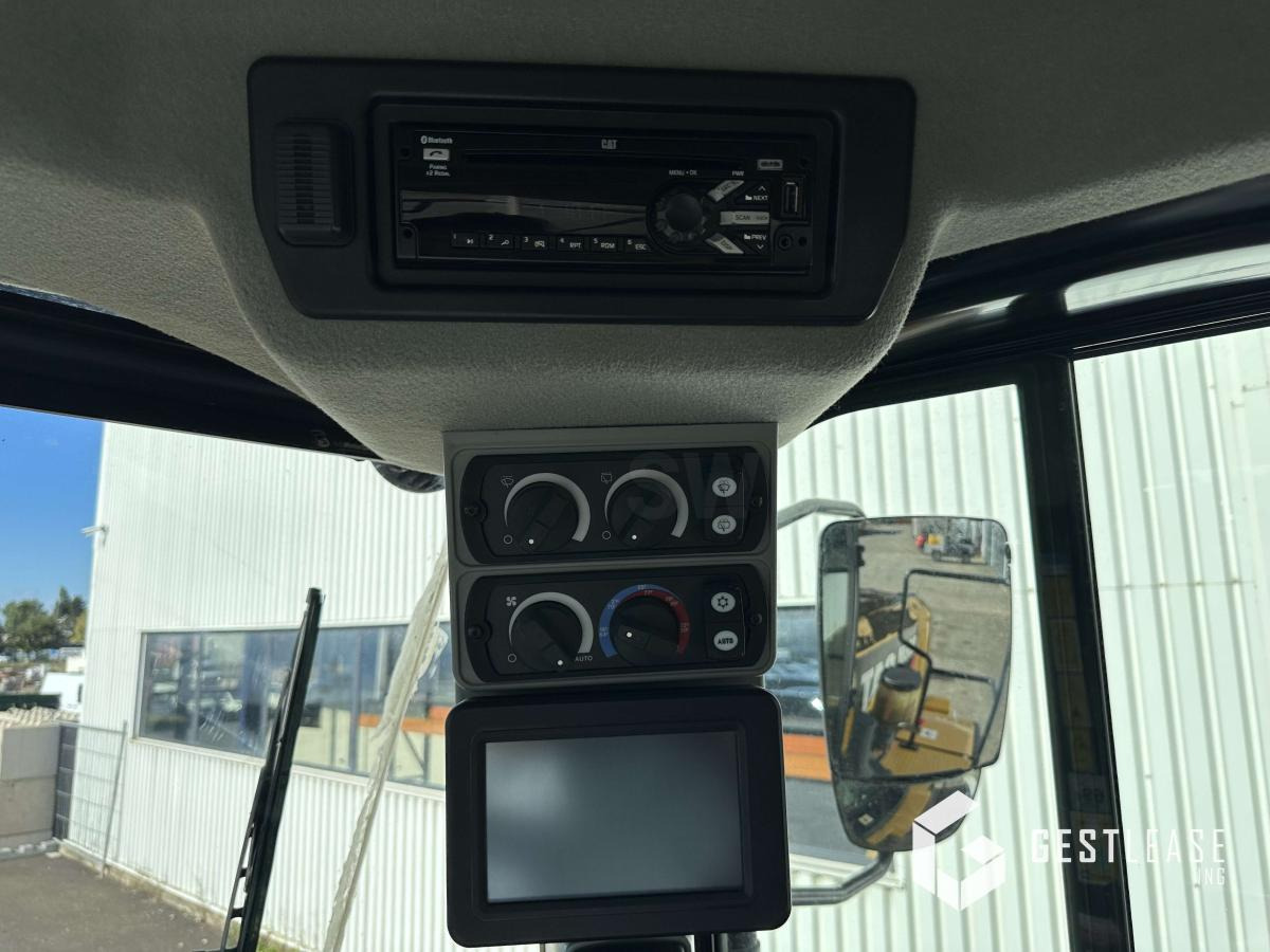 Chargeuse sur pneus Caterpillar 966M