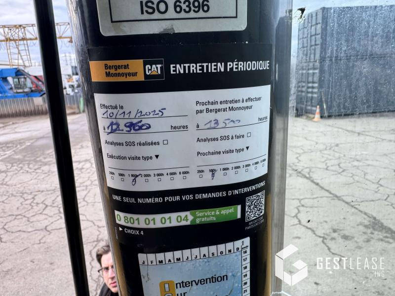 Chargeuse sur pneus Caterpillar 966M