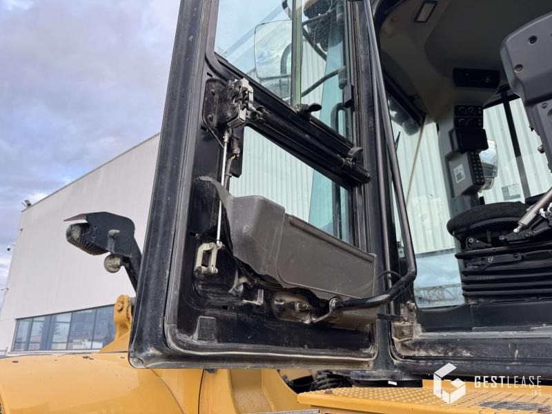 Chargeuse sur pneus Caterpillar 966M