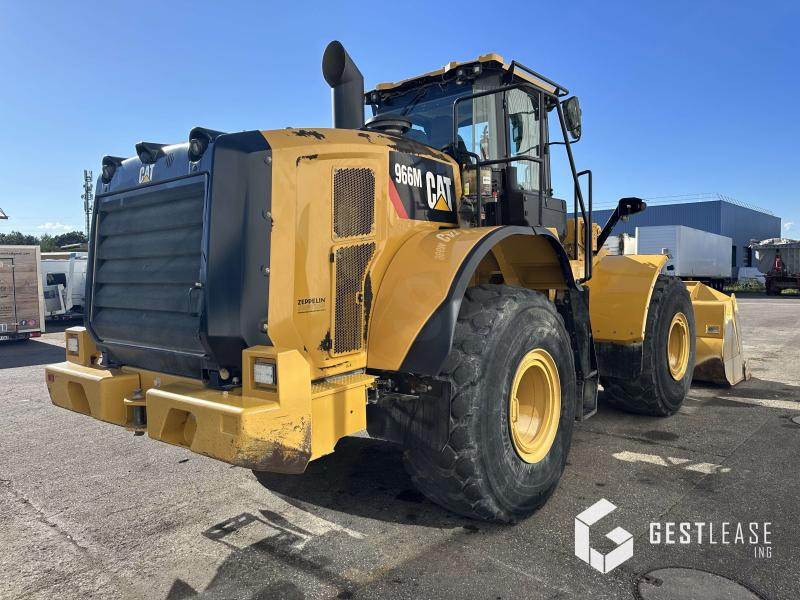 Chargeuse sur pneus Caterpillar 966M