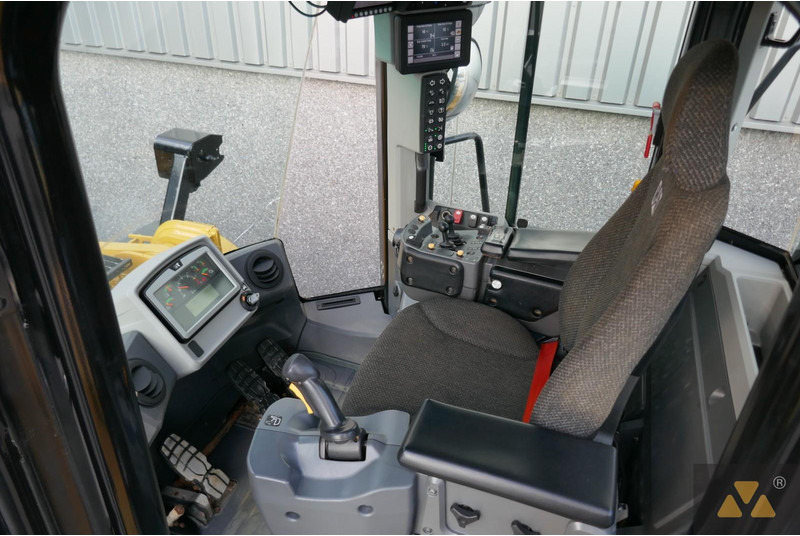 Chargeuse sur pneus Caterpillar 966M