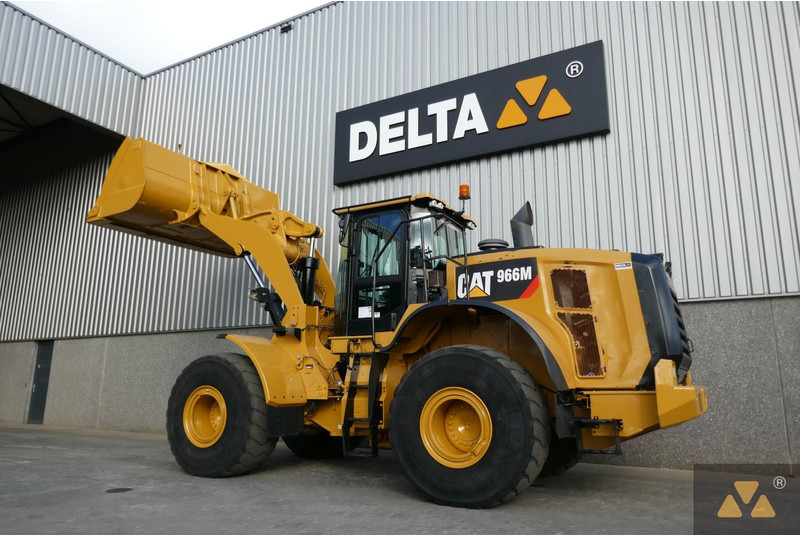 Chargeuse sur pneus Caterpillar 966M