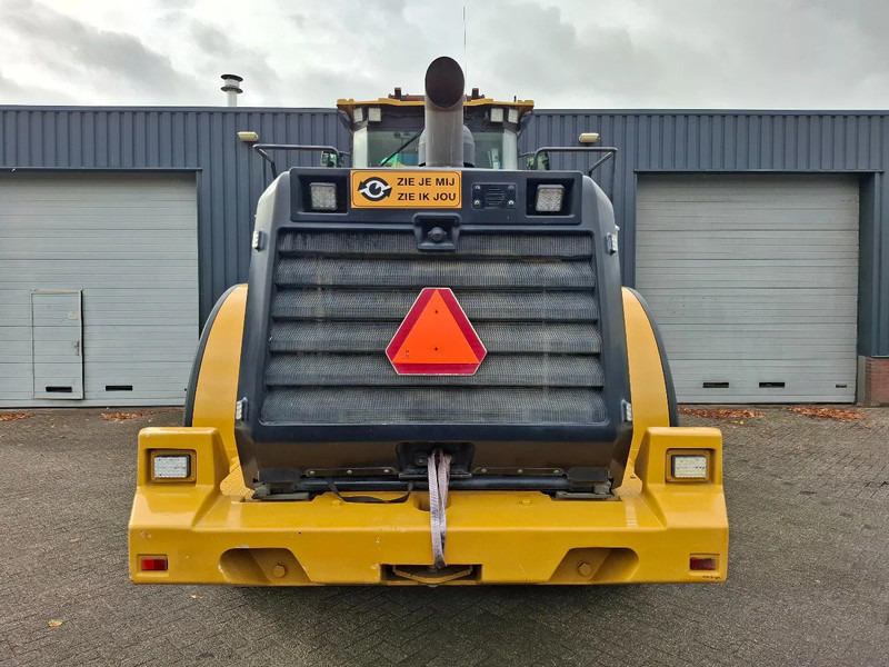 Chargeuse sur pneus Caterpillar 966M