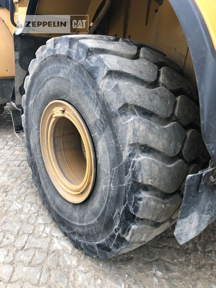 Chargeuse sur pneus Caterpillar 966M