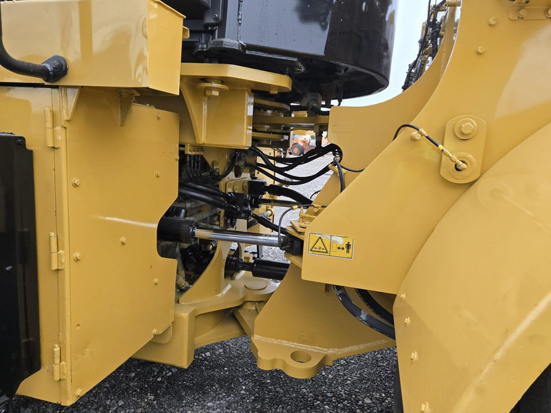 Chargeuse sur pneus Caterpillar 966MXE