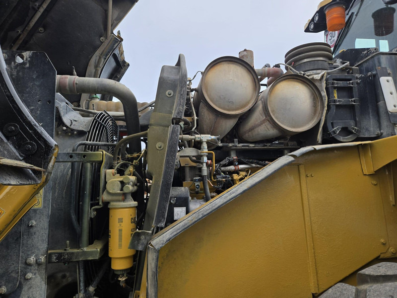 Chargeuse sur pneus Caterpillar 966MXE