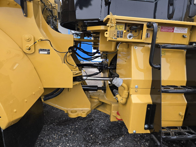 Chargeuse sur pneus Caterpillar 966MXE