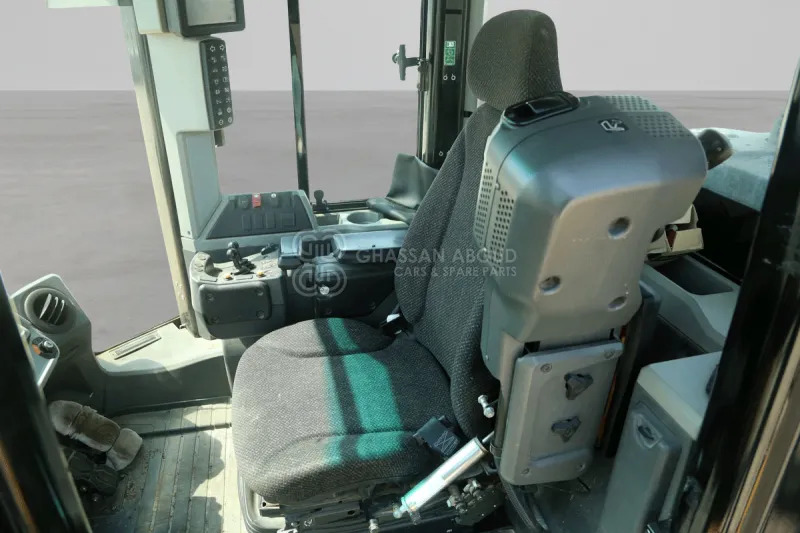 Chargeuse sur pneus Caterpillar 966M Wheel Loader