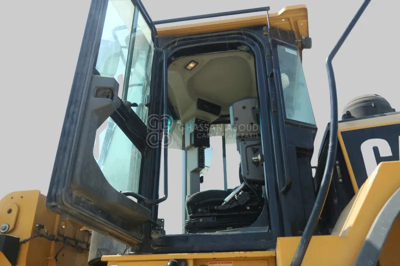 Chargeuse sur pneus Caterpillar 966M Wheel Loader