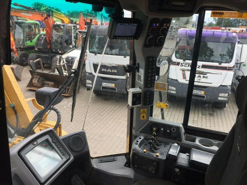 Chargeuse sur pneus Caterpillar 966 K