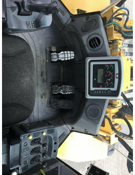Chargeuse sur pneus Caterpillar 966 K