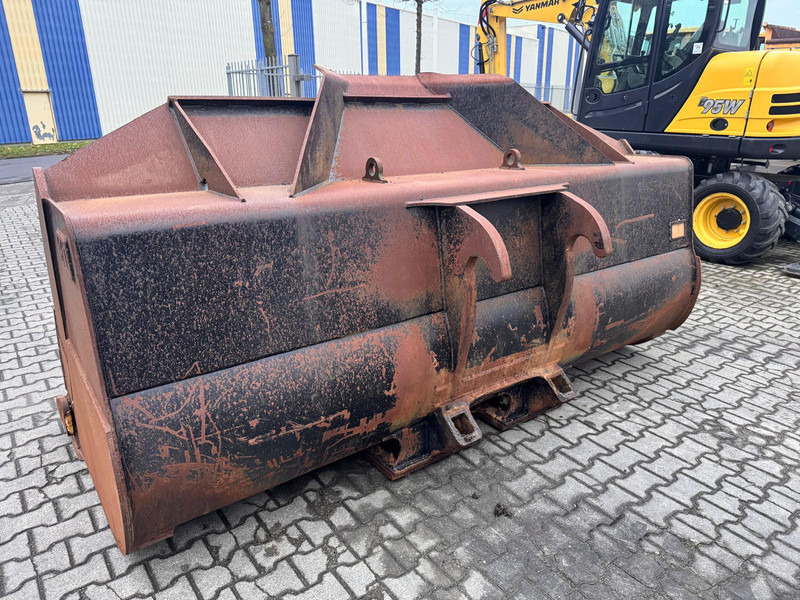 Chargeuse sur pneus Caterpillar 966 M NVT