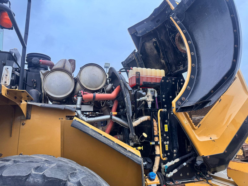 Chargeuse sur pneus Caterpillar 966 M NVT