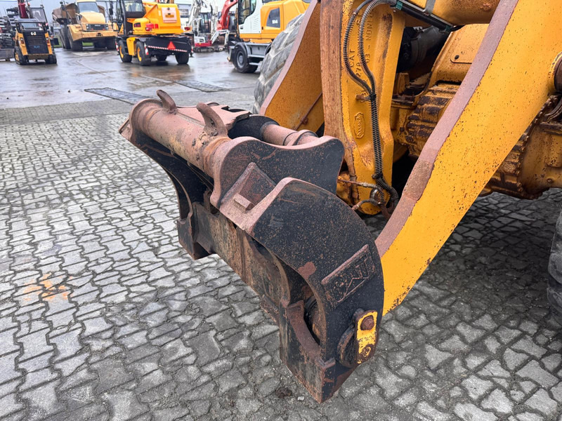 Chargeuse sur pneus Caterpillar 966 M NVT