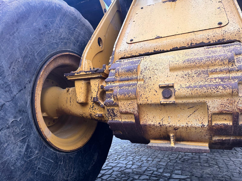 Chargeuse sur pneus Caterpillar 966 M NVT