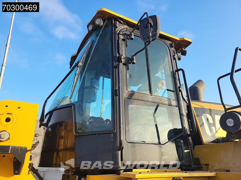 Chargeuse sur pneus Caterpillar 966 M XE