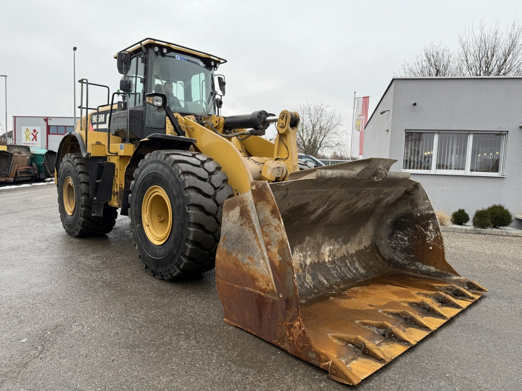 Chargeuse sur pneus Caterpillar 966 Millionen (111775)
