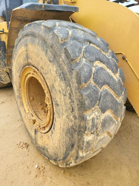 Chargeuse sur pneus Caterpillar 972K