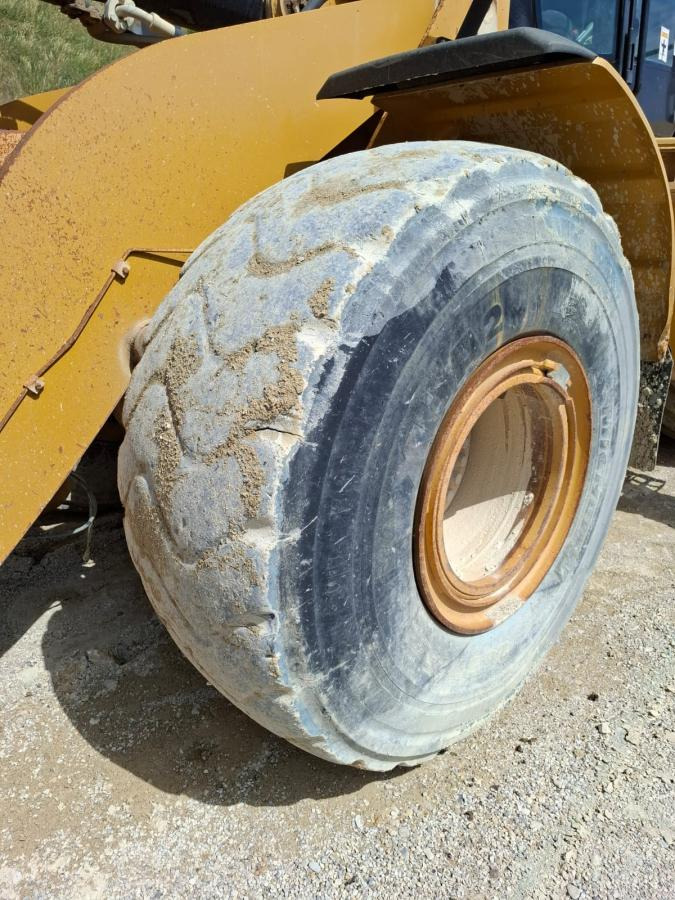 Chargeuse sur pneus Caterpillar 972K