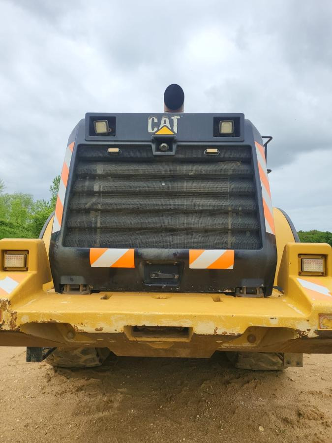 Chargeuse sur pneus Caterpillar 972K