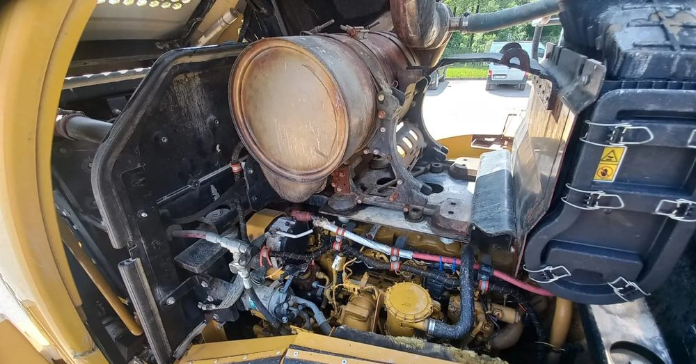 Chargeuse sur pneus Caterpillar 972K