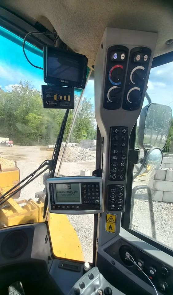 Chargeuse sur pneus Caterpillar 972K
