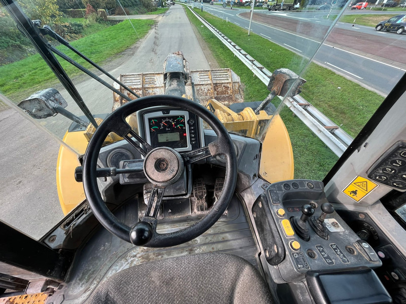 Chargeuse sur pneus Caterpillar 972K - Full Steering