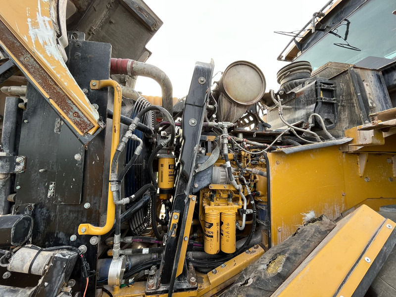 Chargeuse sur pneus Caterpillar 972K - Full Steering