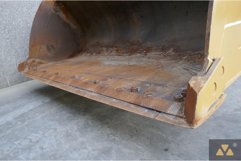 Chargeuse sur pneus Caterpillar 972M