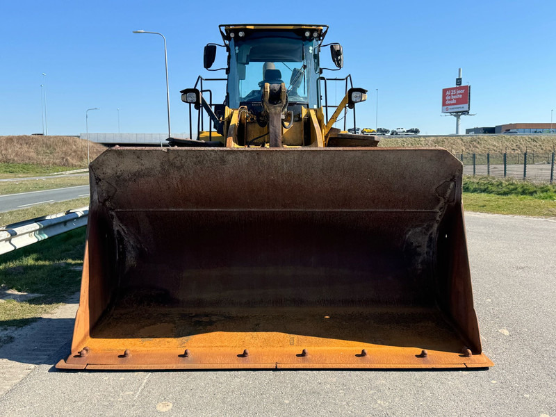 Chargeuse sur pneus Caterpillar 972M