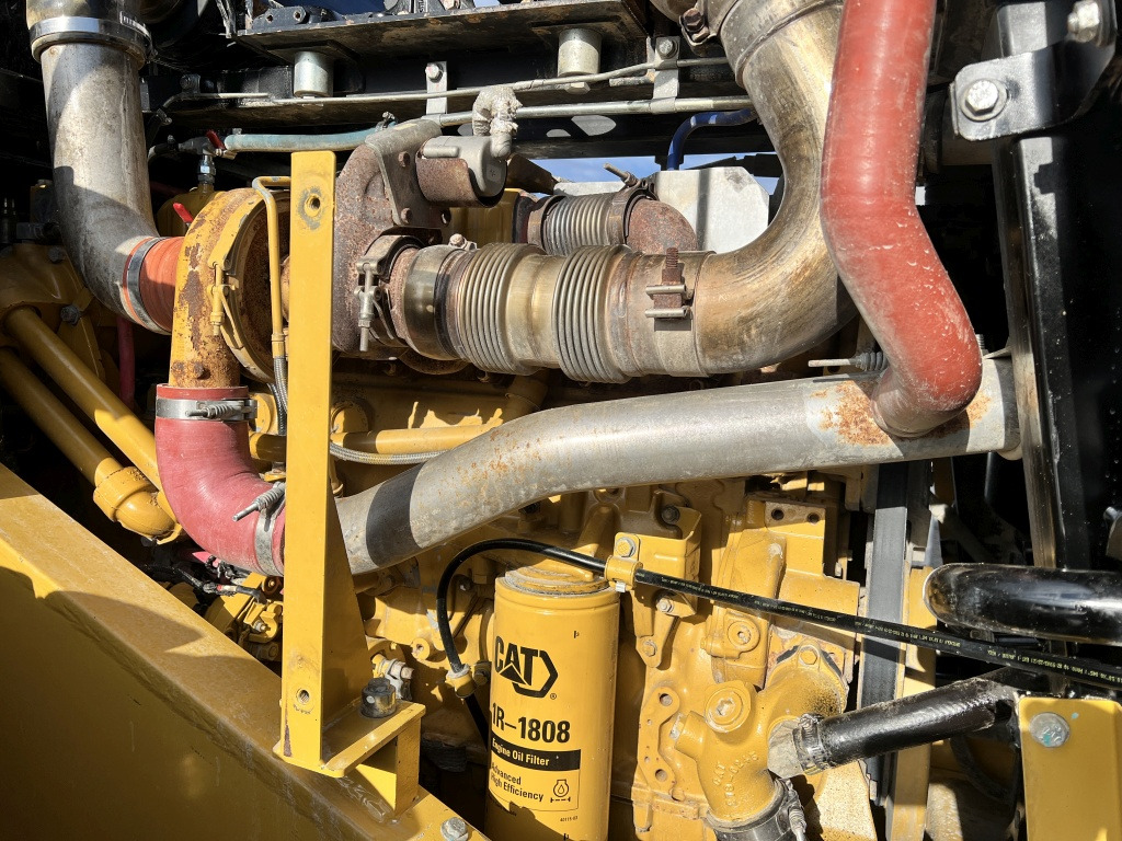 Chargeuse sur pneus Caterpillar 972 K (111459)