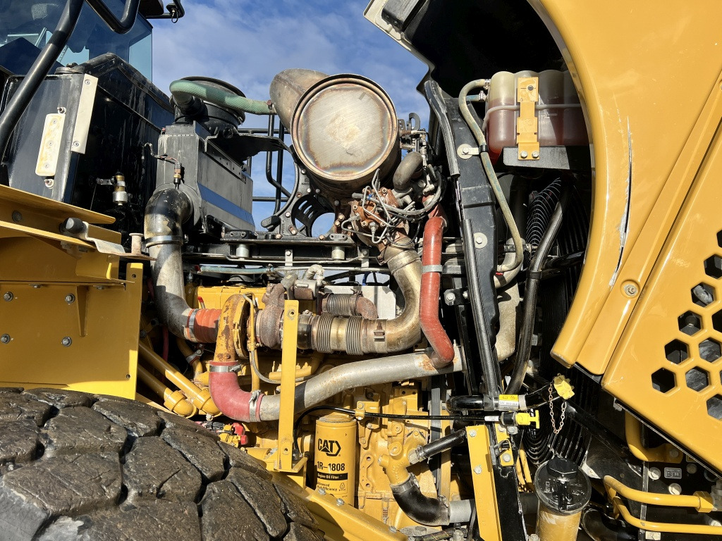 Chargeuse sur pneus Caterpillar 972 K (111459)