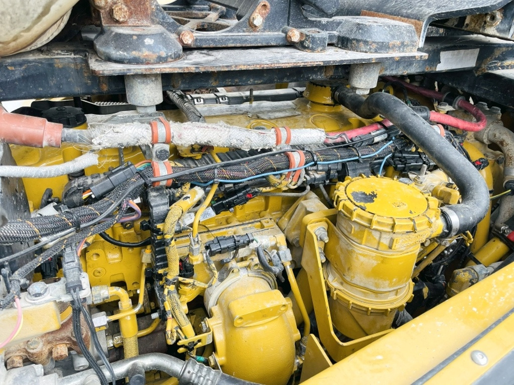 Chargeuse sur pneus Caterpillar 972 K (3970)