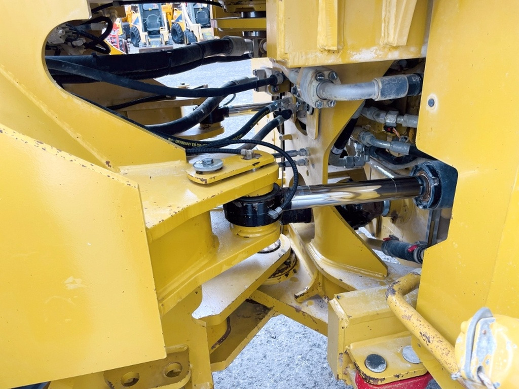 Chargeuse sur pneus Caterpillar 972 K (3970)