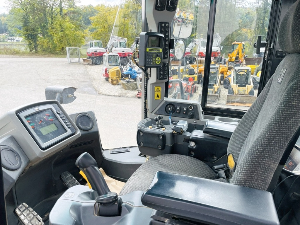 Chargeuse sur pneus Caterpillar 972 K (3970)