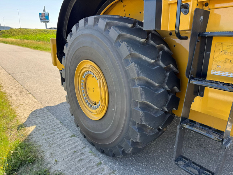 Chargeuse sur pneus Caterpillar 980