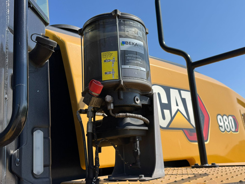 Chargeuse sur pneus Caterpillar 980