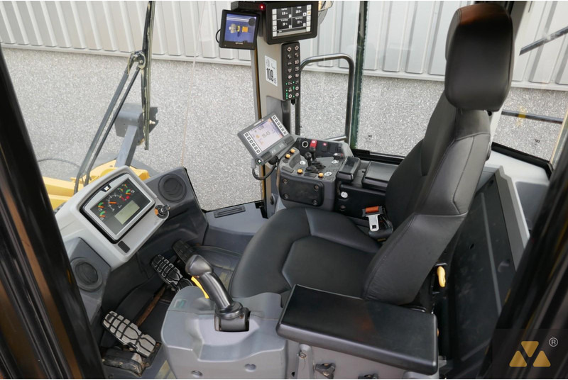 Chargeuse sur pneus Caterpillar 980M