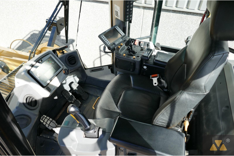 Chargeuse sur pneus Caterpillar 980M