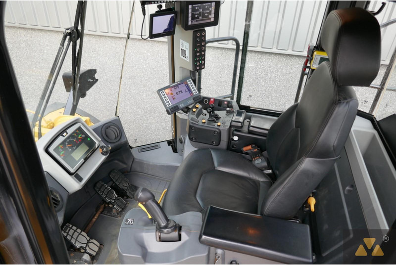 Chargeuse sur pneus Caterpillar 980M