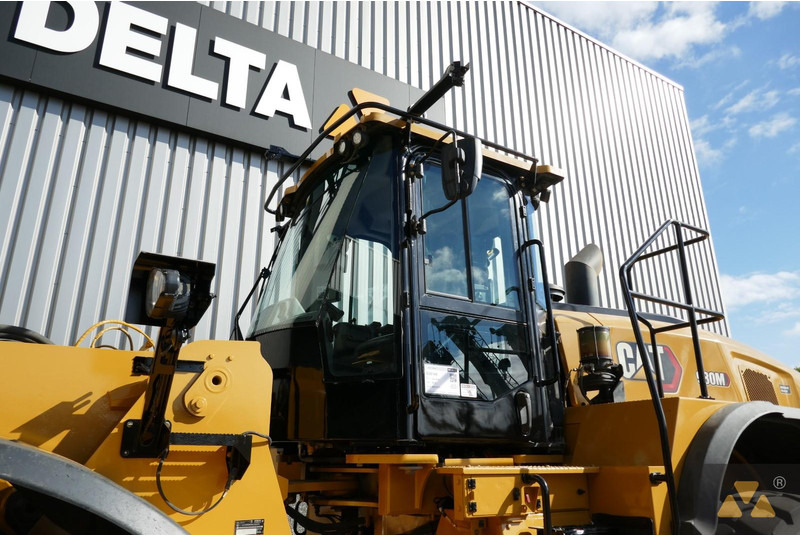 Chargeuse sur pneus Caterpillar 980M