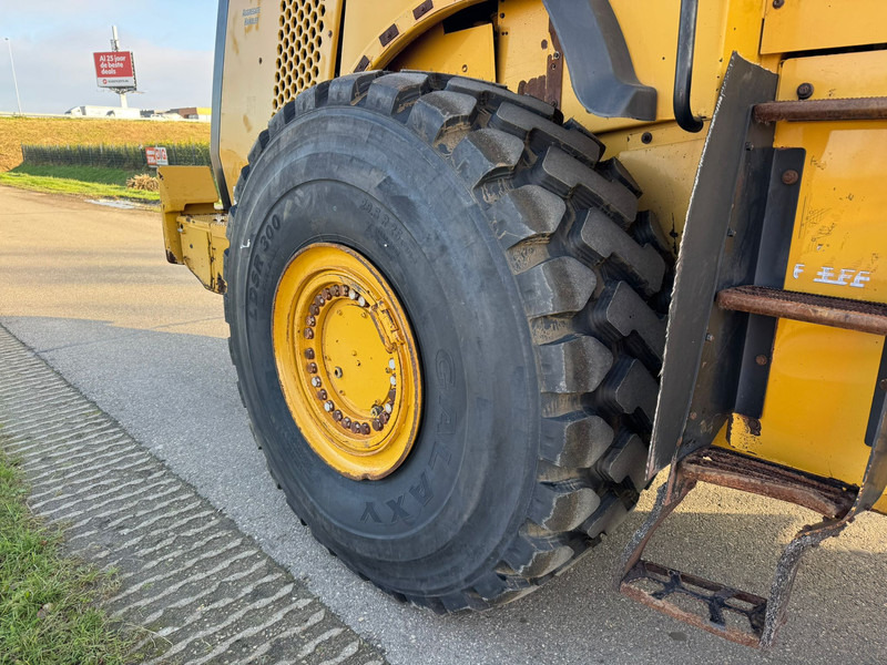 Chargeuse sur pneus Caterpillar 980M