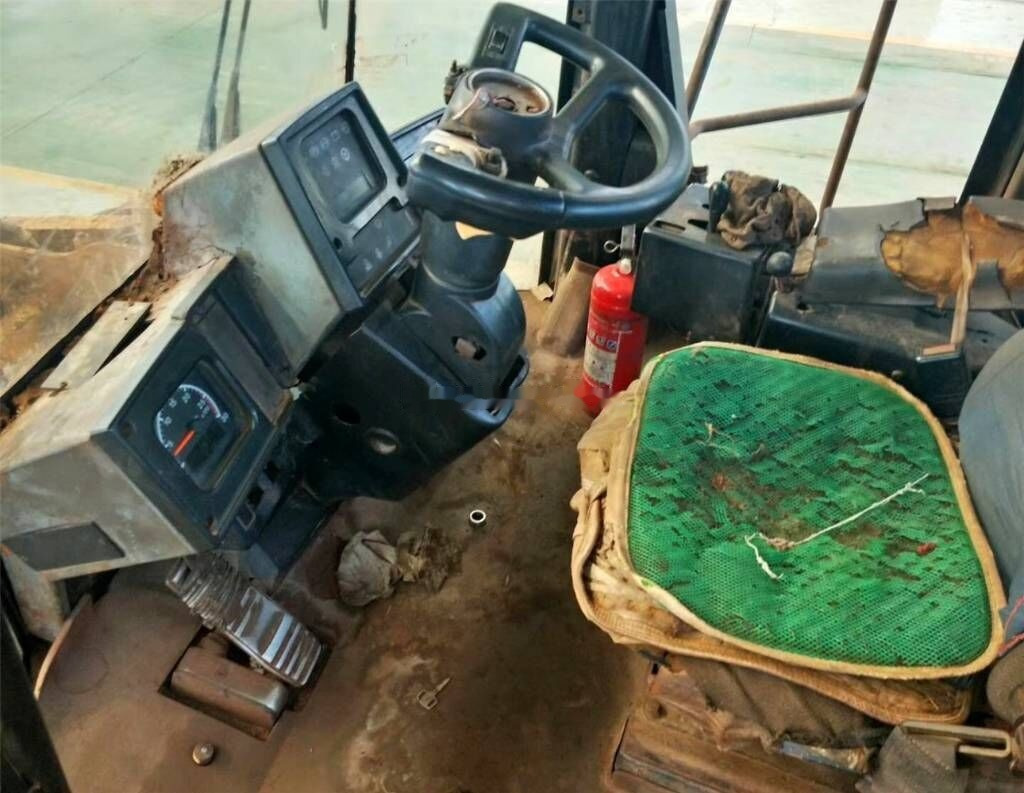 Chargeuse sur pneus Caterpillar 980 G