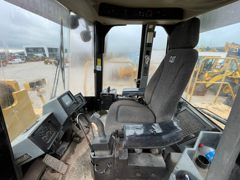 Chargeuse sur pneus Caterpillar 988G