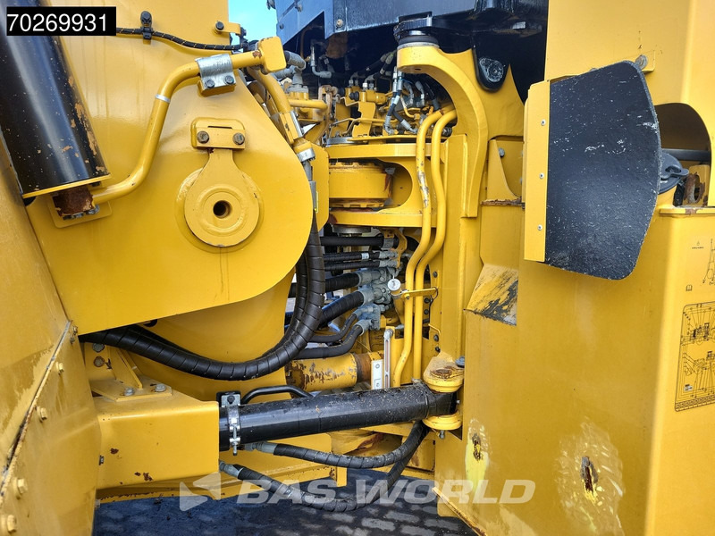 Chargeuse sur pneus Caterpillar 988 K