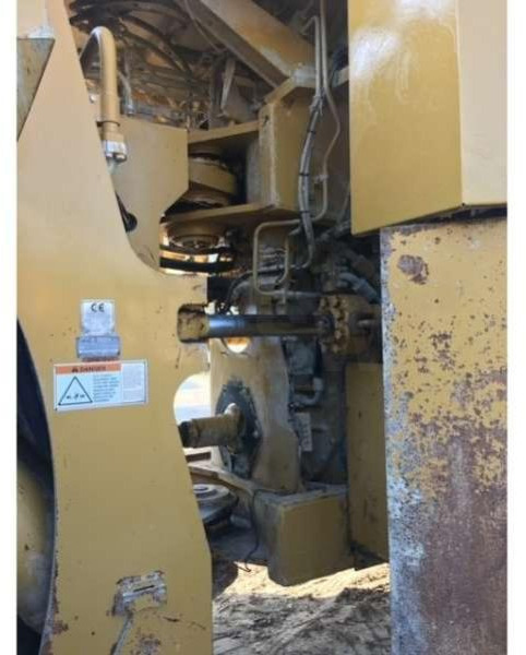 Chargeuse sur pneus Caterpillar 990