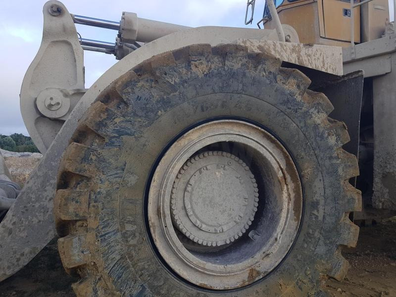 Chargeuse sur pneus Caterpillar 992D