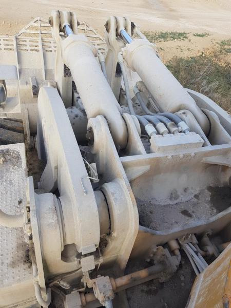 Chargeuse sur pneus Caterpillar 992D