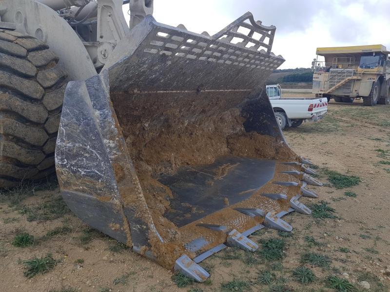 Chargeuse sur pneus Caterpillar 992D